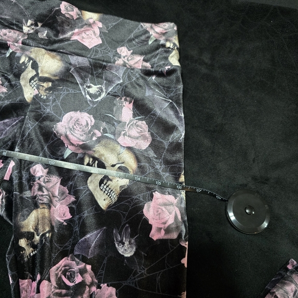 NWOT Killstar Haunted Garden Hematite Leggings, Medium - Picture 7 of 9